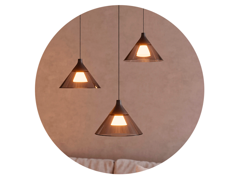 OMBRELLO: акцентный свет, который работает как приём в композиции